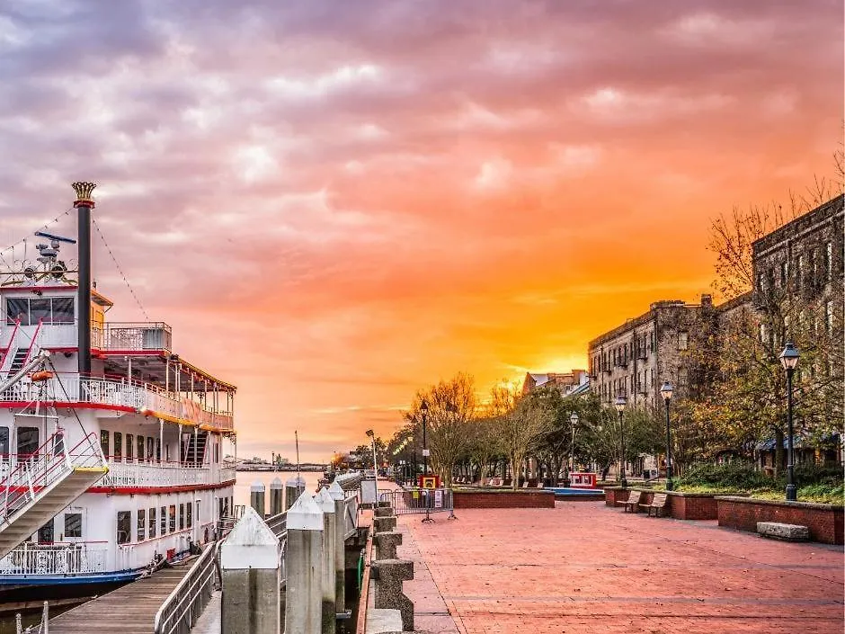 Vila Victoria'S On Lincoln Savannah